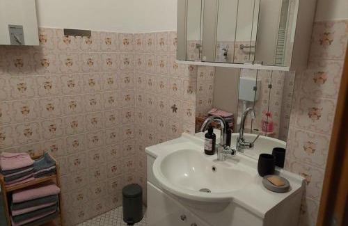 Moehnesee Apartment | Ferienwohnung Sander mit Innenpool