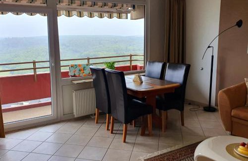 Lahnstein auf der Hohe Apartment | Ferienwohnung Sonnenschein mit Pool und Sauna