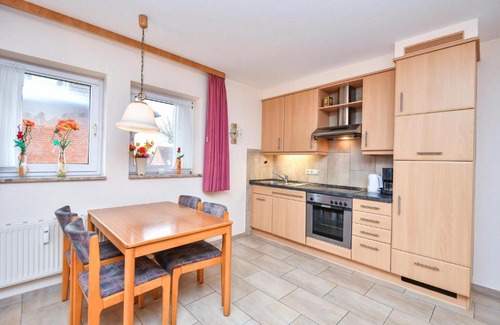 Kellenhusen Apartment | Ferienwohnung Strand-Kamille mit Balkon im Kaiserhof 1