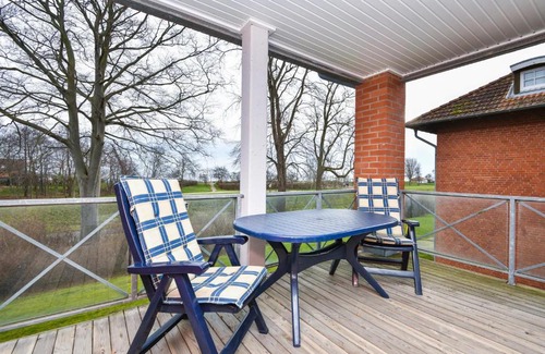 Kellenhusen Apartment | Ferienwohnung Strand-Kamille mit Balkon im Kaiserhof 1