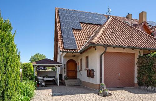 Burkheim Apartment | Ferienwohnung Trogus