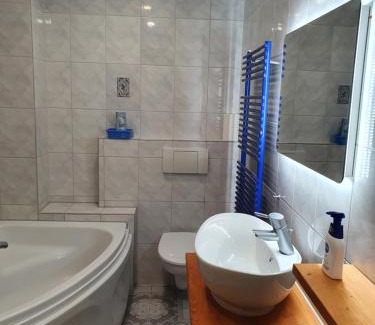 Bad Schoenborn Apartment | Ferienwohnung Vikolisa