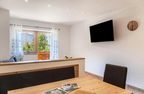 Farchant Apartment | Ferienwohnung Vrenal