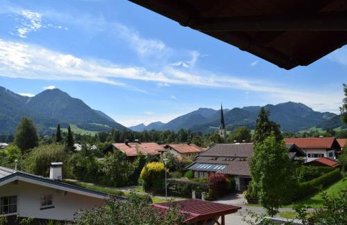 Sankt Valentin Apartment | Ferienwohnungen "Am Golfplatz" inkl. Chiemgaukarte