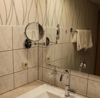 Lutzerath Apartment | Ferienwohnungen Eifelblick