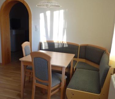 Eckberg House | Ferienwohnungen Resch