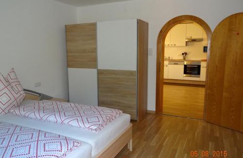 Eckberg House | Ferienwohnungen Resch