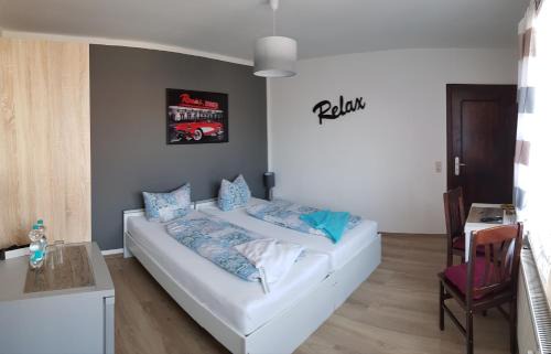 Herbsleben Apartment | Ferienwohnungen Thon an der Schloßruine