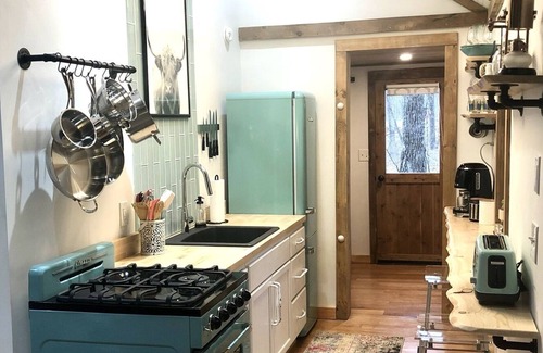 Rowland Cabin | Ferndale Cabin