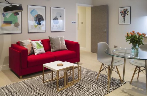 Balham Apartment | Fernlea Garden 8