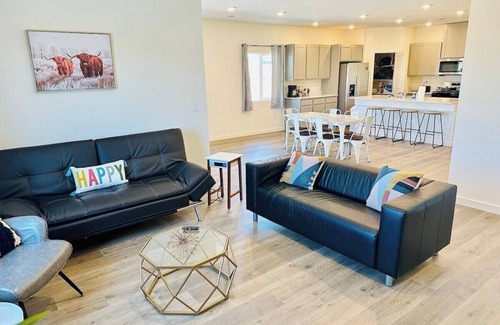 Fernley House | Fernley House/Pets Welcome/4BR/Sleeps 11