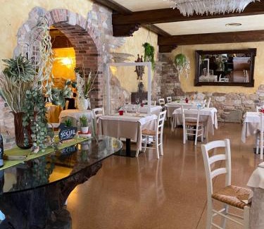 Goro Hotel | Ferrari