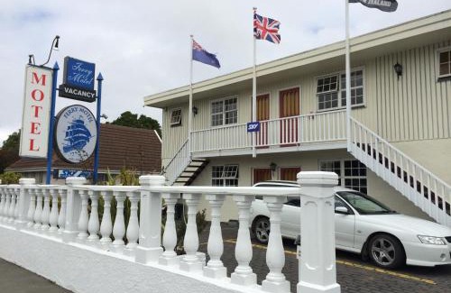 Christchurch Hotel | Ferry Motel