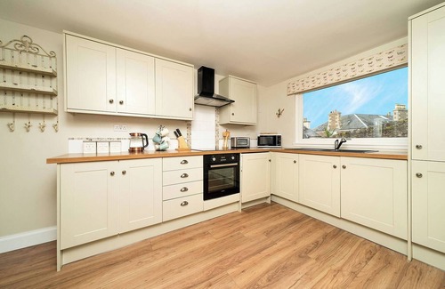 Broughty Ferry Ski Chalet | FerryView Cottage - Breath Taking Vista