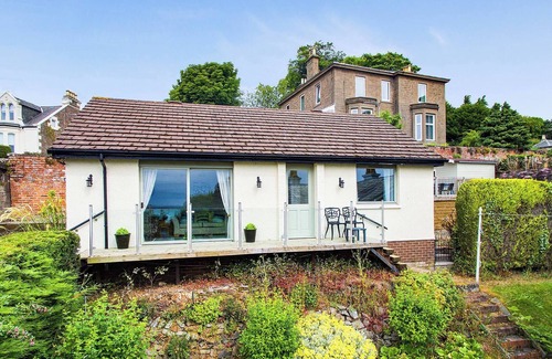 Broughty Ferry Ski Chalet | FerryView Cottage - Breath Taking Vista