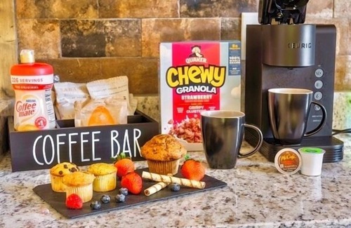 Sevierville Cabin | Festive Getaway! Fall Foliage Hot Tub + 2 Suites, Dog Ok & Close to everything!