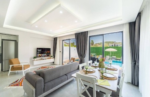 Hisaronu Villa | FETHİYE ÖLÜDENİZ DE ÖZEL HAVUZLU MÜSTAKİL VİLLA