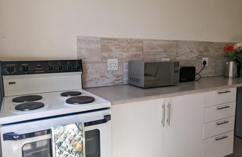 Cape Town Apartment | Fever Tree Cottage - Self Catering Apartment