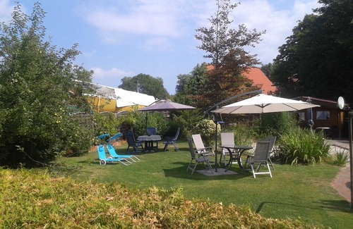 Dornumersiel Apartment | Fewo Strandkorb - Ferienanlage Blinkfuer