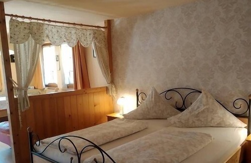 Haslachsimonswald Apartment | Fewo Typ A, "unsere Sonnige", 1 Wohn-/Schlafraum, max. 2 Personen