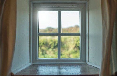 Trefasser House | Fferm Ty Uchaf, Holiday Home Pwll Deri, Strumble Head, Sleeps 6, 4 bedrooms, bathrooms