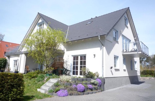 Hohe Dune Apartment | FH at the marina, Duene