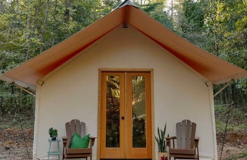 Travelers Rest RV Rental | Field Trip Unit 4 XL Canvas Cabin Family & Dog-Friendly