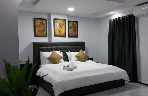 Balibago Hotel | Fields Hotel Carousel