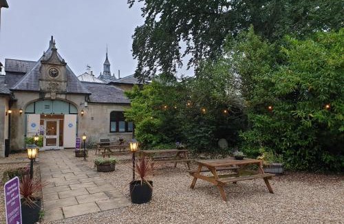 Hilperton Hotel | Fieldways