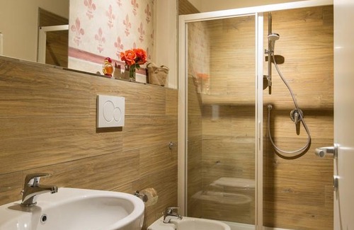 Sant' Ambrogio Apartment | Fiesolana Balcony