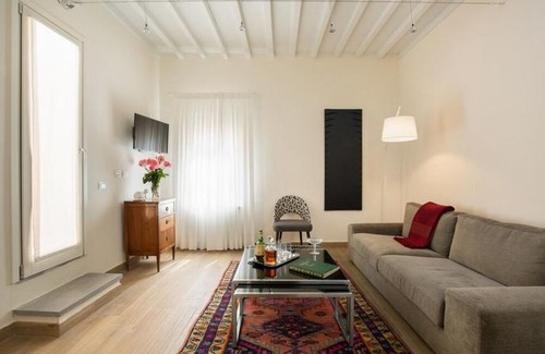 Sant' Ambrogio Apartment | Fiesolana Balcony