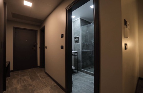 Accra Hotel | Fiesta Royale Hotel