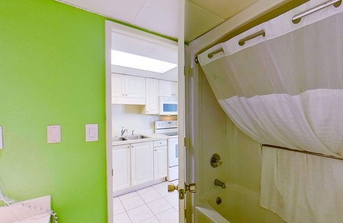 Myrtle Beach Condo | Fifth Floor Oceanfront Snowbird Friendly Condo w/Shared Pool/Hot Tub, WiFi