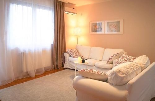 Novi Sad Apartment | FilinHome Supljikca Suite
