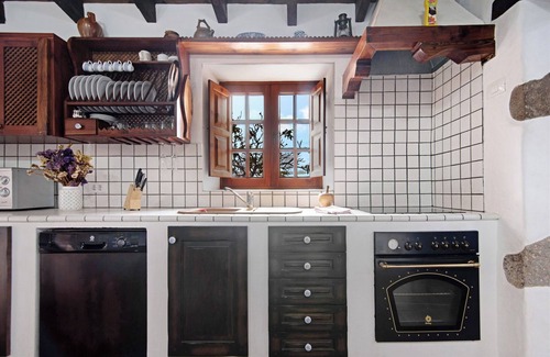 La Solana Villa | Finca Casa Rural Tinamar with Mountain View, Pool, Wi-Fi & Garden