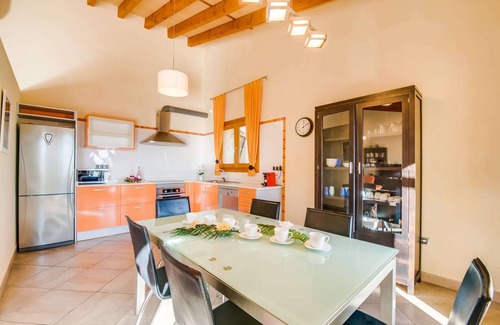 Buger House | Finca in Buger with Pool & Mountain Views