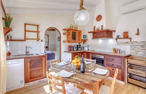 Fornalutx Villa | Finca “Ses Begudes” with Garden, Terrace, Pool, Air Conditioning & Wi-Fi