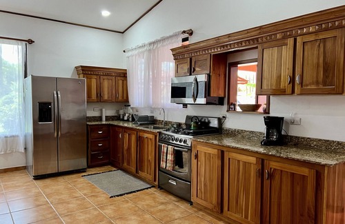 Canton Quepos House | Finca Terra: Tranquil Country Home w/Pool, Privacy & Great Mountain Views!