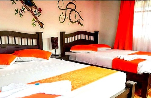 Calarca House | Finca Turística Santa Clara