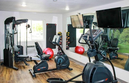 Davenport House | Find an affordable escape in Bettendorf