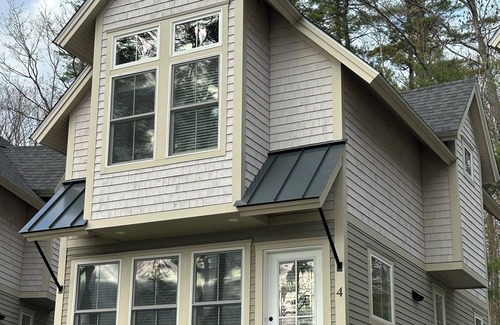 Laconia House | Find peace and get centered at Midpoint on Paugus Bay, Lake Winnipesaukee, NH.