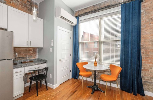 Over-the-Rhine Apartment | Findlay Market Suite 3 – For 2!