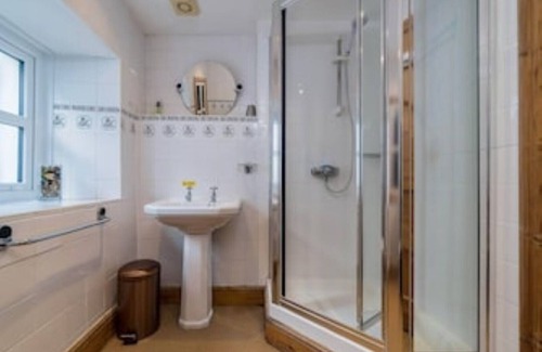 West Looe House | Fine Elizabethan house in Looe's old town very close to the beach and harbour