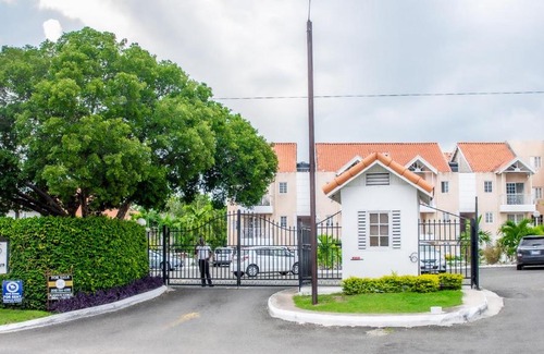 Barbican Apartment | Finest Accommodations Marley Manor Apt 312 Bloc # 3 6 Marley Rd Kingston 6