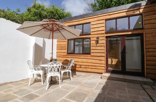 Burlescombe House | Finest Retreats - Hillfarrow Hideaway