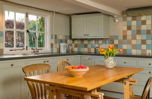 Newmarket House | Finest Retreats - The West Wing at Gypsy Hall