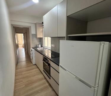 Larnaca City Centre Apartment | Finikoudes Central Apartment