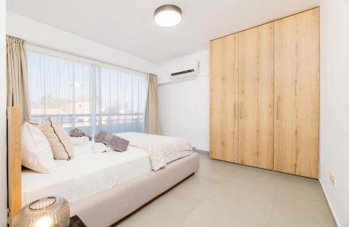 Larnaca Apartment | Finikoudes Marina View 102