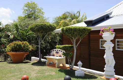 Grande-Terre House | FIOFIO Charming house with Jacuzzi