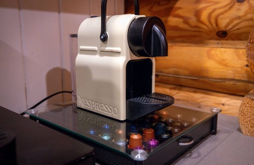 Fredericksburg Cabin | Fire Pit | Game Room | Heated Pool | Mini Golf